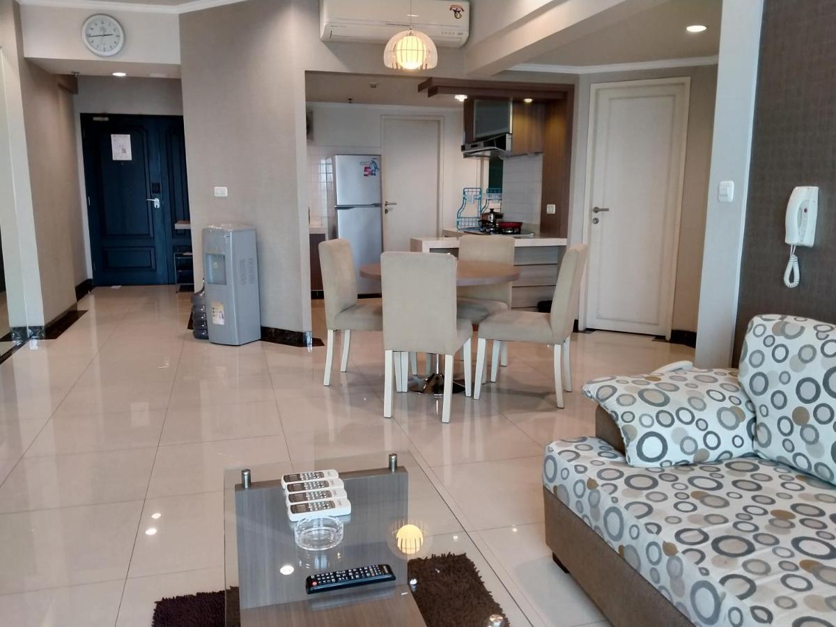 Apartemen Puncak Marina Surabaya Exterior foto